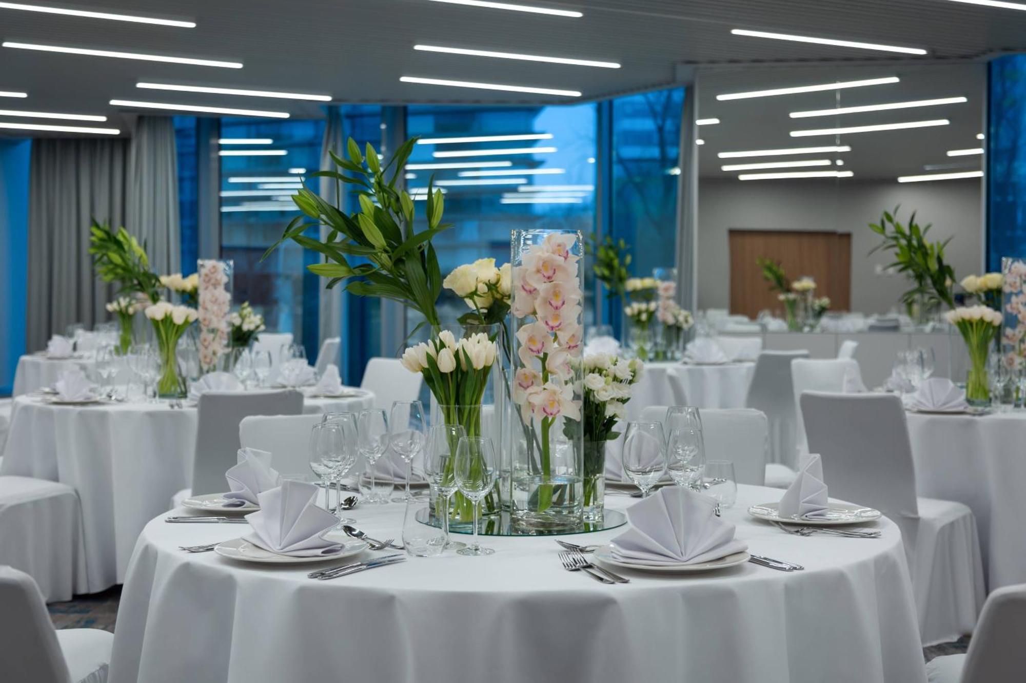 Courtyard By Marriott Bucharest Floreasca Eksteriør bilde
