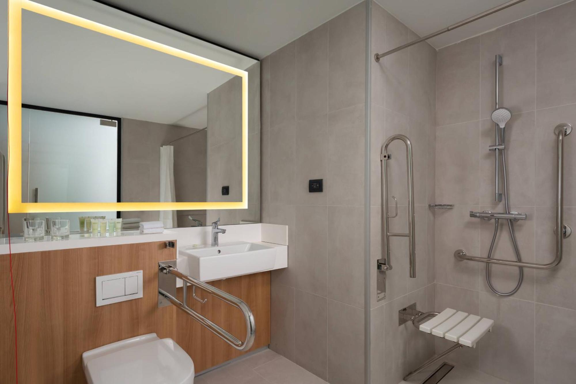 Courtyard By Marriott Bucharest Floreasca Eksteriør bilde