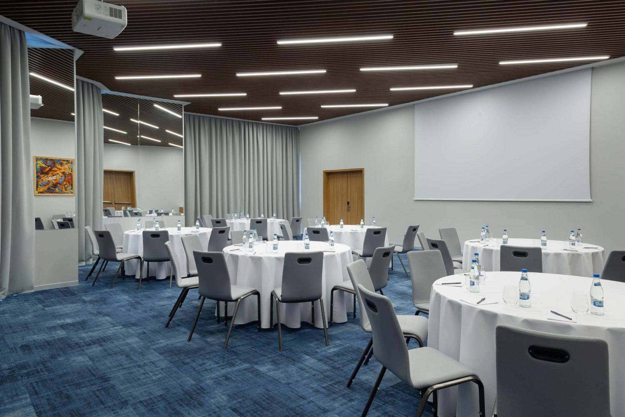Courtyard By Marriott Bucharest Floreasca Eksteriør bilde